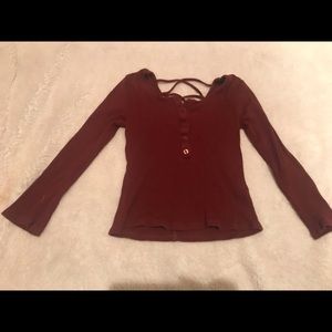 Burgundy shirt with cute back